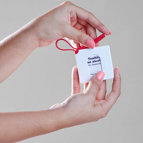 ESTUCHE CON PADS DE ALCOHOL